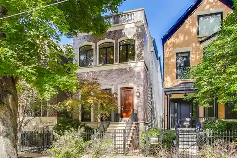Thoughtfully Designed Home in Roscoe Village