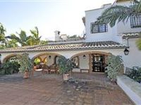 ELEGANT MEDITERRANEAN STYLE VILLA
