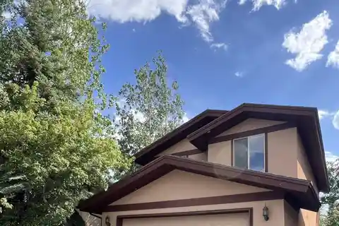 Inviting Home in Blackhawk Station