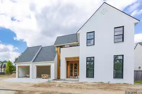 Luxury New Construction in Inniswold Park