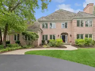 Beautifully Maintained Home in Desirable Arbor Ridge