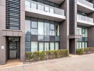 Modern Duplex in a Prestigious Development