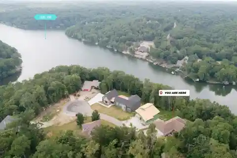 Dreamy Lakeview Retreat on Lake Ann