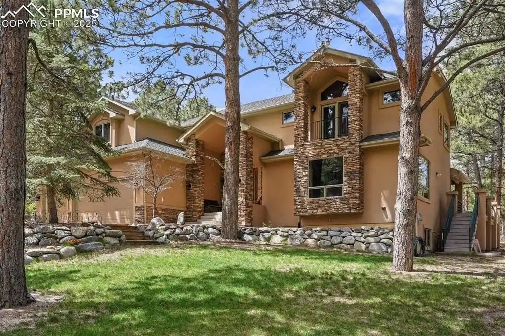 Luxury Home on a Wooded Lot in Woodmoor