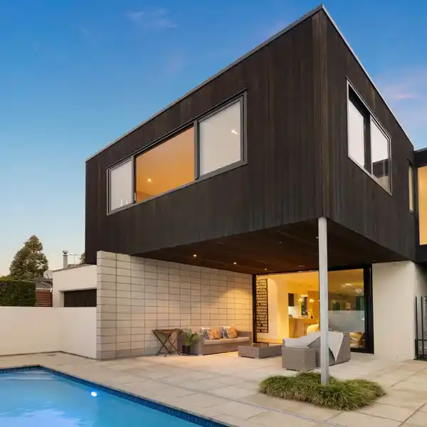 ULTIMATE PERFORMANCE AND LUXURY LIVING