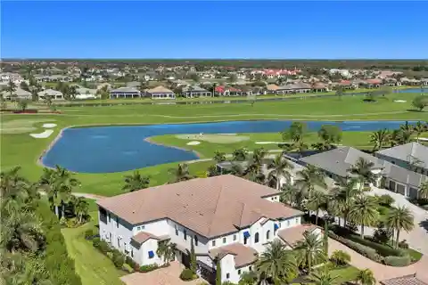 Condo Convenience with a Single-Family Feel