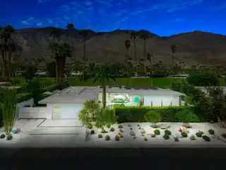 Midcentury Residence on the 17th Fairway