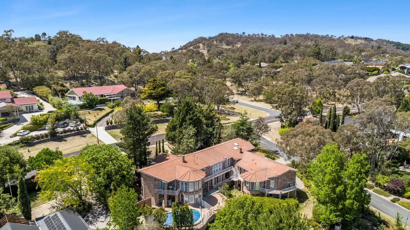 Stately Residence in a Blue Chip Locale