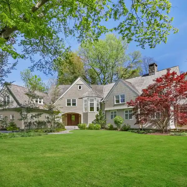 THOUGHTFULLY DESIGNED HOME ON A BELOVED CUL-DE-SAC