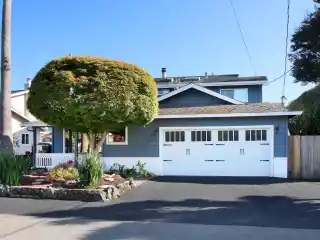 Spacious Home in the Heart of Seacliff