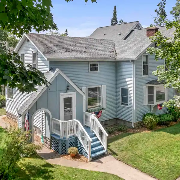 CHARMING FRANKFORT HOME WITH GUEST COTTAGE