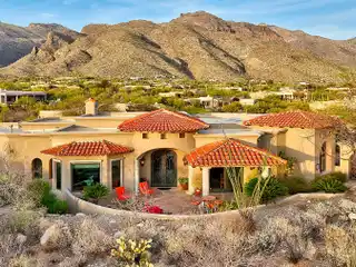 Exquisite Estate in Pima Canyon