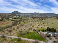 PICTURESQUE PROPERTY PERFECT FOR RESIDENTIAL DEVELOPMENT