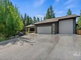 Scandinavian-Style Sanctuary