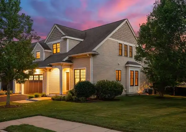 WONDERFULLY MAINTAINED RESIDENCE WITH LUXURY FEATURES