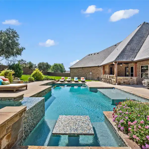 WONDERFULLY MAINTAINED EXECUTIVE HOME IN CAMDEN PARK