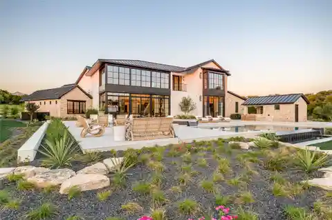 Brazos River Estate with Infinity Pool and Docks