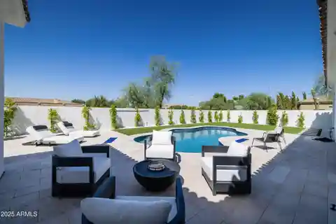 A Perfect Blend of Luxury and Comfort