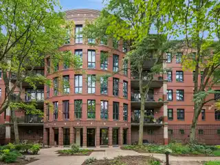 Renovated Top-Floor Condo in a Boutique Building