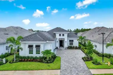 Newly Completed Home in Caymas