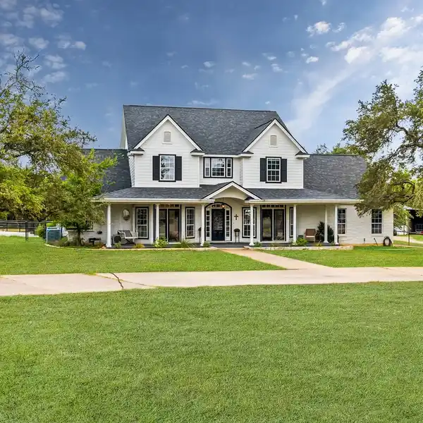 A TRUE HIDDEN GEM IN THE HEART OF DRIPPING SPRINGS