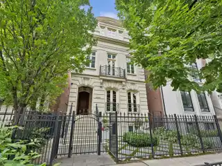 Extraordinary Home in the Heart of Lincoln Park