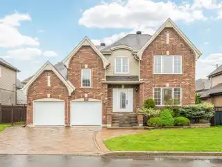 Exceptional Executive Cottage