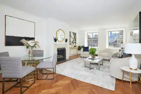 Turnkey Two Bedroom off of Fifth Avenue