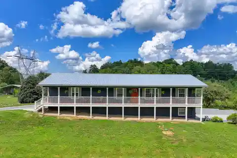 Lovingly Renovated East Tennessee Homestead