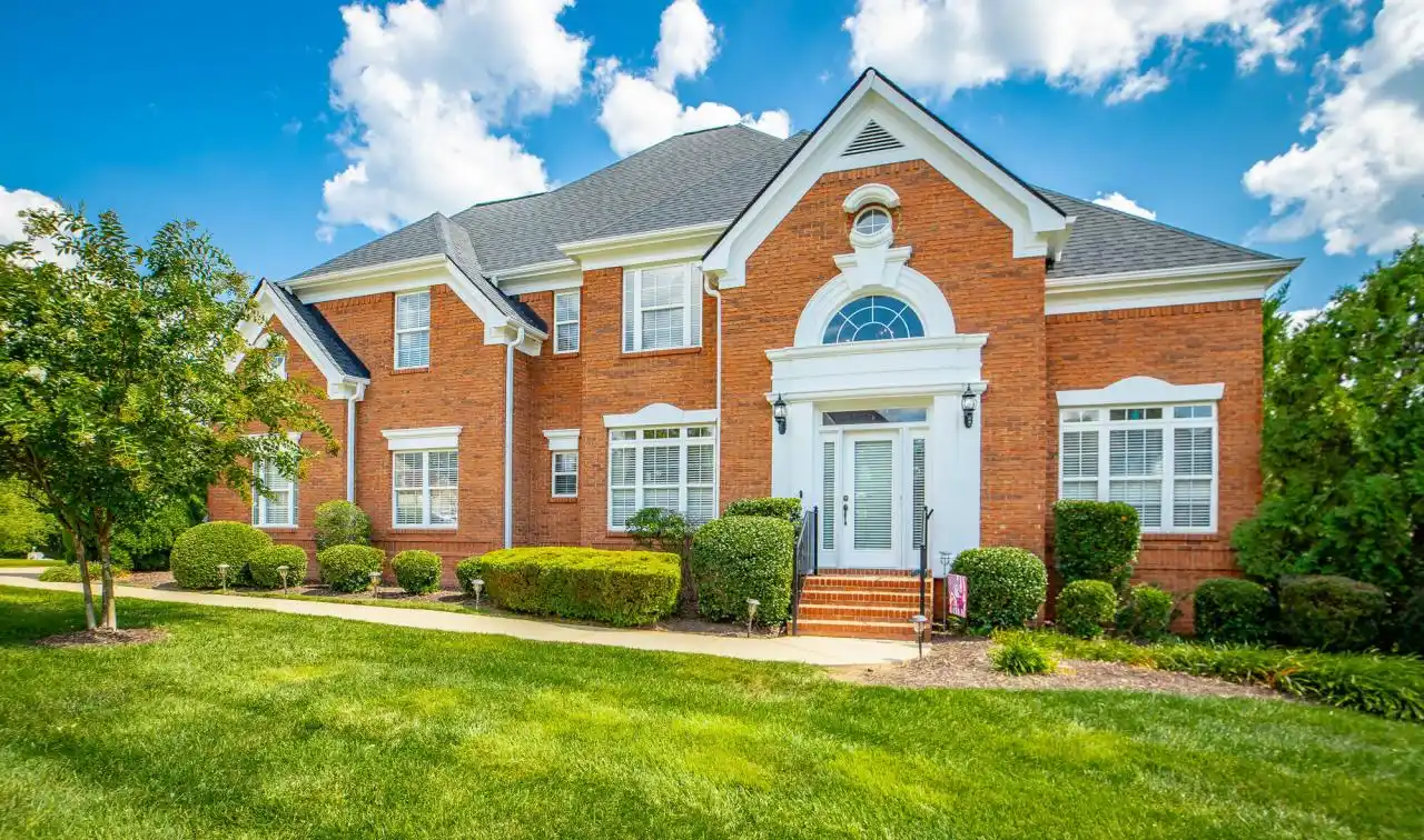 Amazing Traditional Home in Windstone