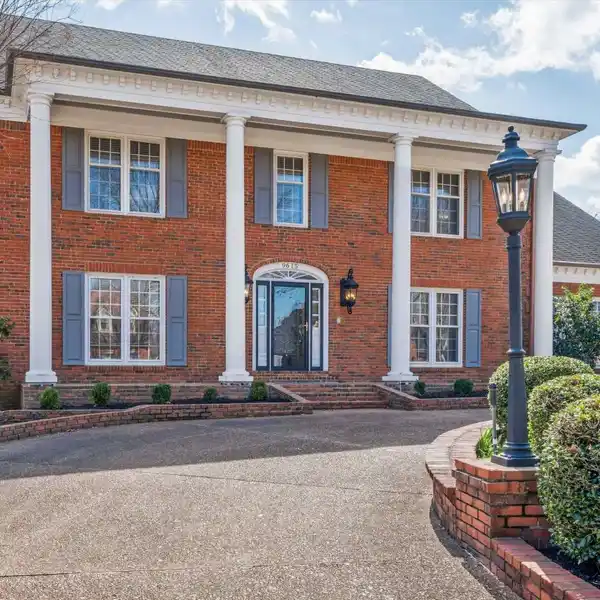 MAGNIFICENT FIVE-BEDROOM HOME