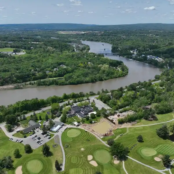 SPRAWLING 7+ ACRE HOME IN TOP SCHOOL DISTRICT