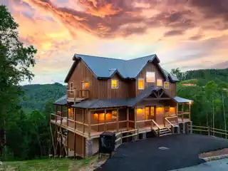 Large Cabin in Thunder Mountain