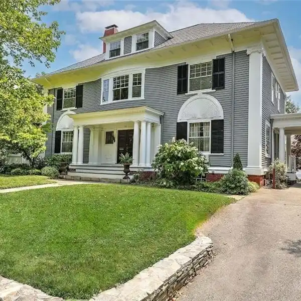 IMPRESSIVE COLONIAL REVIVAL HOME
