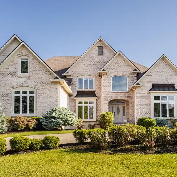 IMPRESSIVE HOME IN BUCKHORN ESTATES
