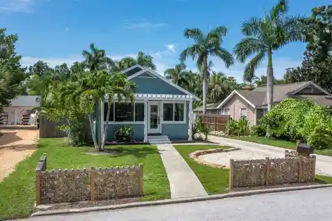 Incredibly Renovated Historic Cottage