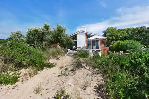 Experience the Ultimate Beachfront Lifestyle