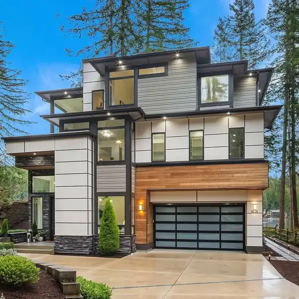 AMES LAKE CUSTOM-BUILT MASTERPIECE