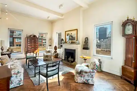 Glamorous Penthouse with Oversized Terrace