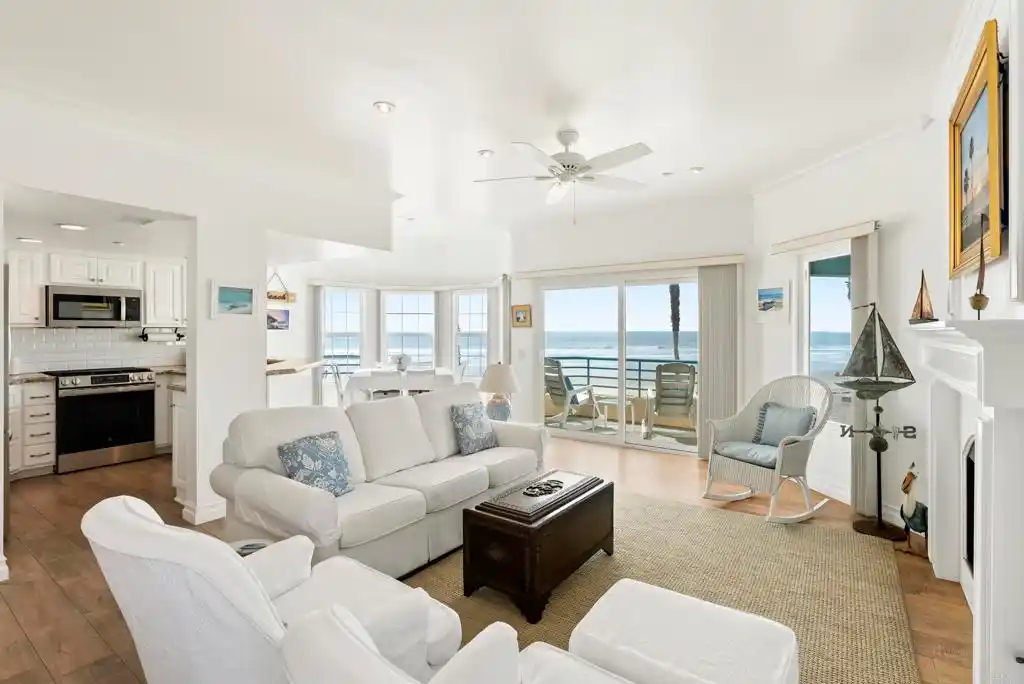 Exceptional Front Row End-unit Condo