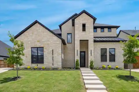 Thoughtfully Designed New Modern Farmhouse