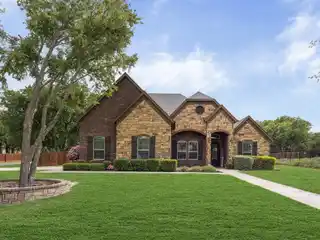 Stunning Resort-Style Estate