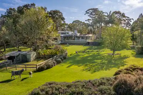 Landmark Estate on the Upper North Shore
