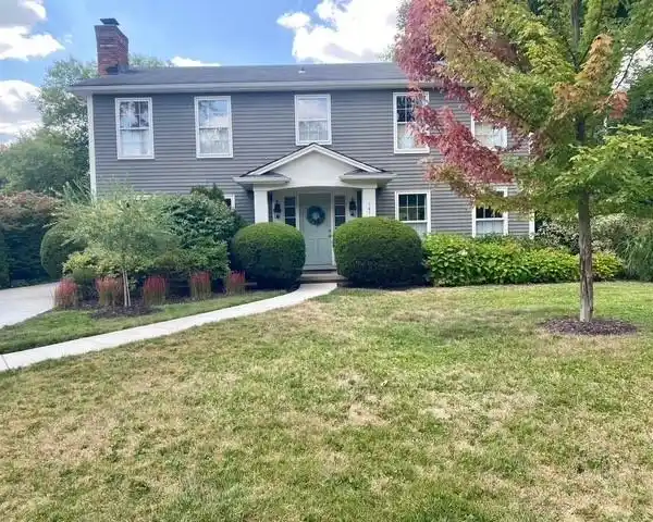 CHARMING COLONIAL IN PRESTIGIOUS QUARTON LAKE NEIGHBORHOOD