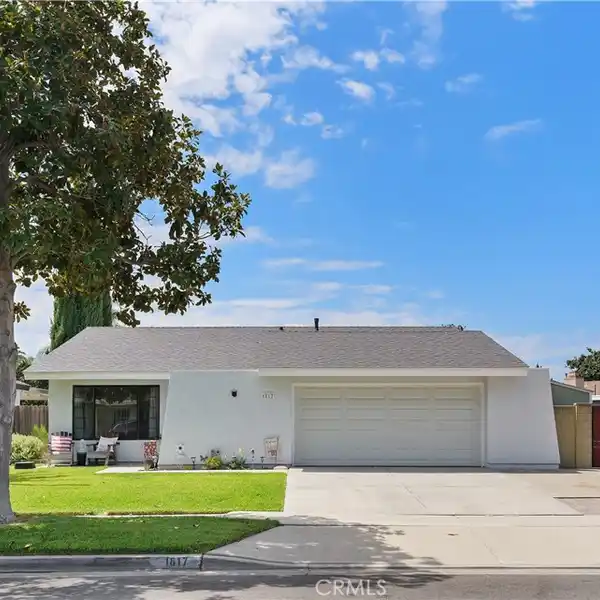 SPACIOUS SINGLE-STORY GEM