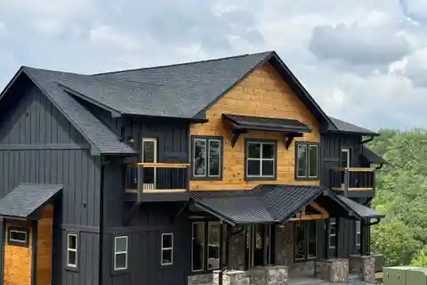 Beautiful To-be-built Luxury Cabin on 5.67 Acres