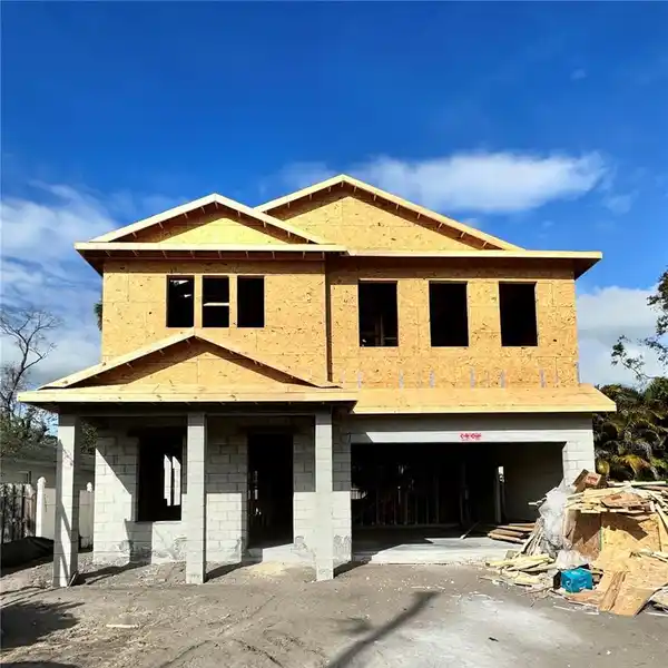 RAND-NEW LUXURY RESIDENCE IN RIVERSIDE HEIGHTS