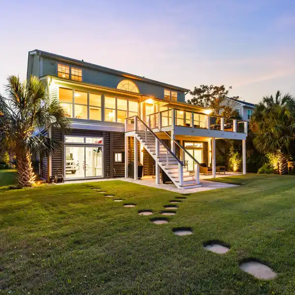 REMARKABLE HOME IN OAK ISLAND