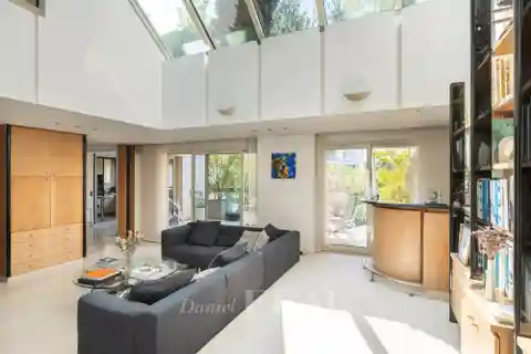 Peaceful Apartment on the Top Two Floors