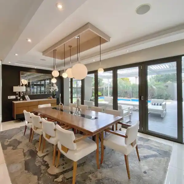 SLEEK, STYLISH LIVING FOR THE MODERN CONNOISSEUR